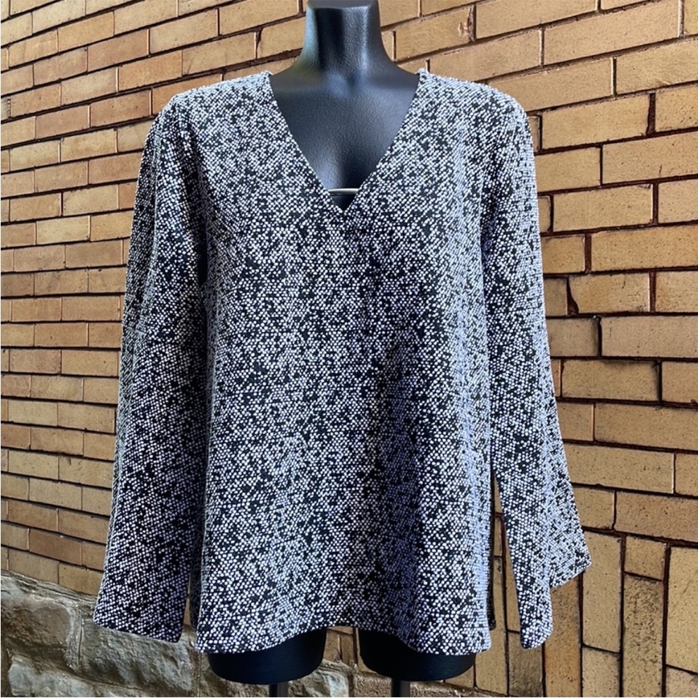 Michael Kors dot knit bell sleeves pull over blouse Size Extra Large